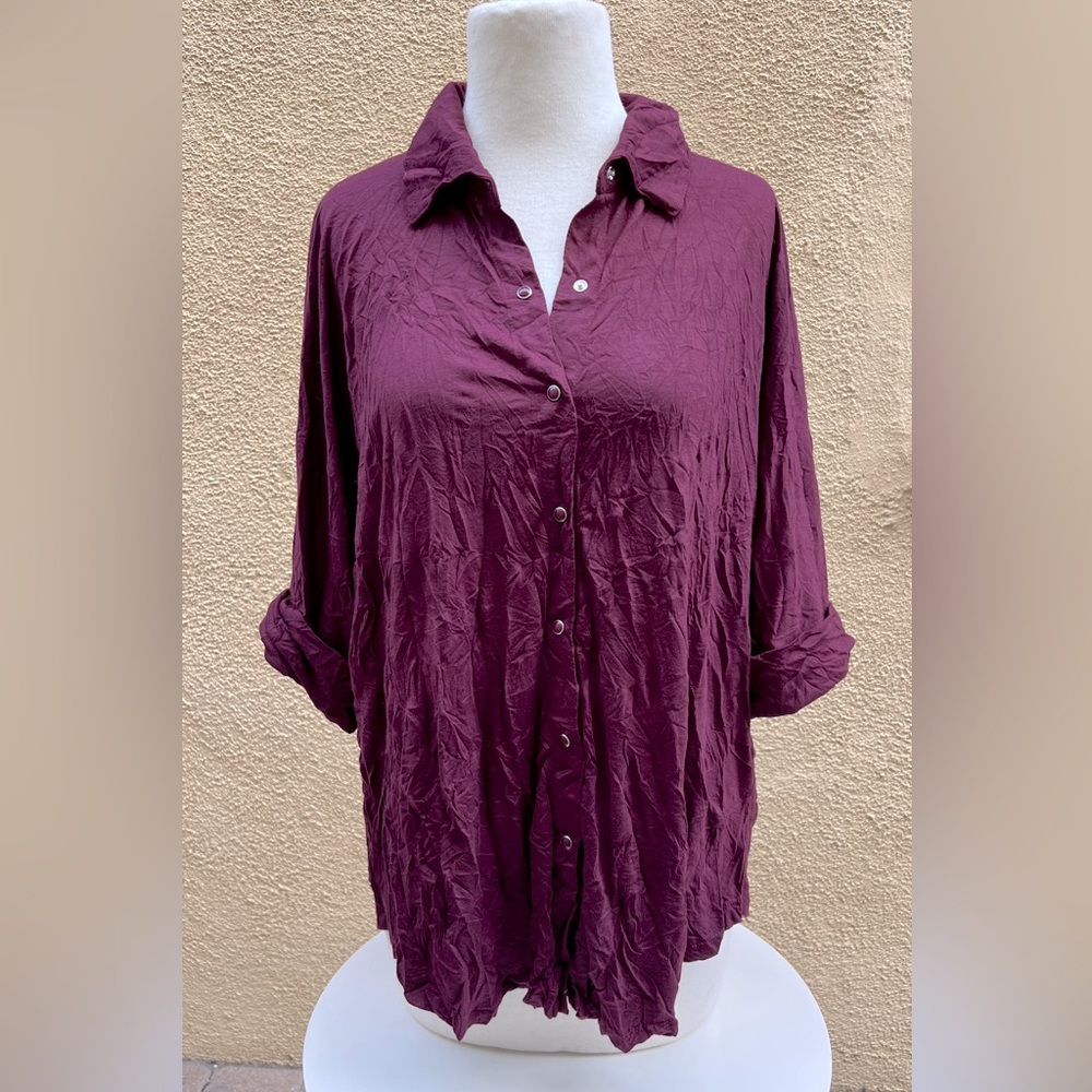 NWT! Soft, comfy top